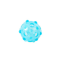 Load image into Gallery viewer, BUSTER Crunch Ball gumijas bumba ar kraukšķošu plastmasu iekšpusē, M izmērs