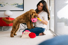 Load image into Gallery viewer, PLAY Love Bug Lips - bučlūpiņas