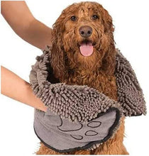 Load image into Gallery viewer, Dog Gone Smart Dirty Dog Shammy, superabsorbējošas mikrošķiedras dvielis - rociņas, pelēks