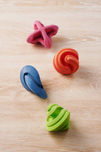 Load image into Gallery viewer, Chewtastic Geometrics, interaktīva gumijas manta sunim, var piepildīt
