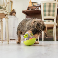 Load image into Gallery viewer, PLAY Wobble Ball Treat Toy - Gardumu spēļmanta sunim
